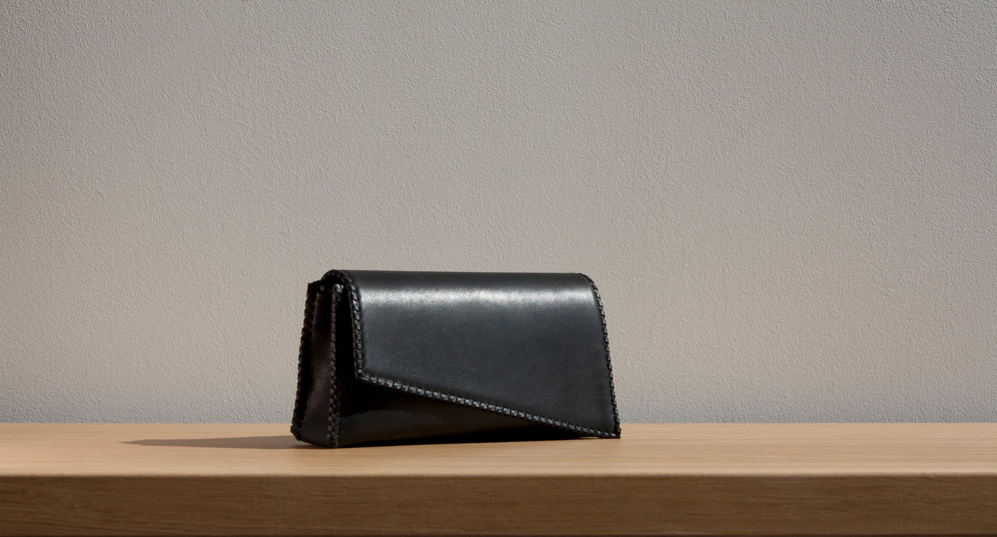 MIES 22 NORI